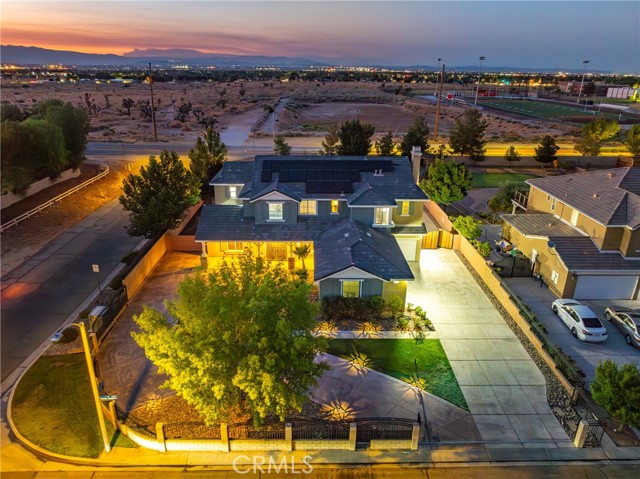 Detail Gallery Image 7 of 75 For 3165 Camino Hermanos, Lancaster,  CA 93536 - 5 Beds | 4/1 Baths