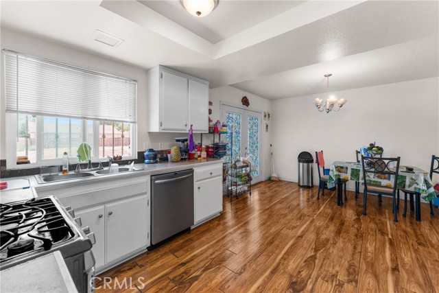 15419 Wichita Road, Apple Valley CA: https://media.crmls.org/medias/0a6f0c4c-6ddd-4e75-8102-bd372fd98cb0.jpg