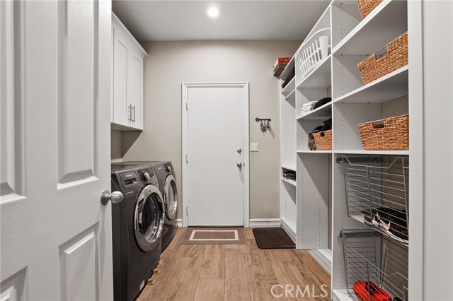 Image 21 of 53 For 22701 Foxridge