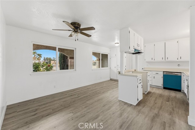 Detail Gallery Image 20 of 41 For 10312 Hawthorne Ave, Hesperia,  CA 92345 - 3 Beds | 3 Baths