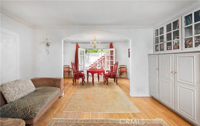 Detail Gallery Image 9 of 19 For 507 W Rustic Rd., Santa Monica,  CA 90402 - 3 Beds | 2/1 Baths