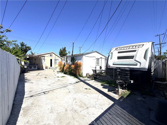 Detail Gallery Image 37 of 43 For 1318 E 100th St, Los Angeles,  CA 90002 - 3 Beds | 2 Baths