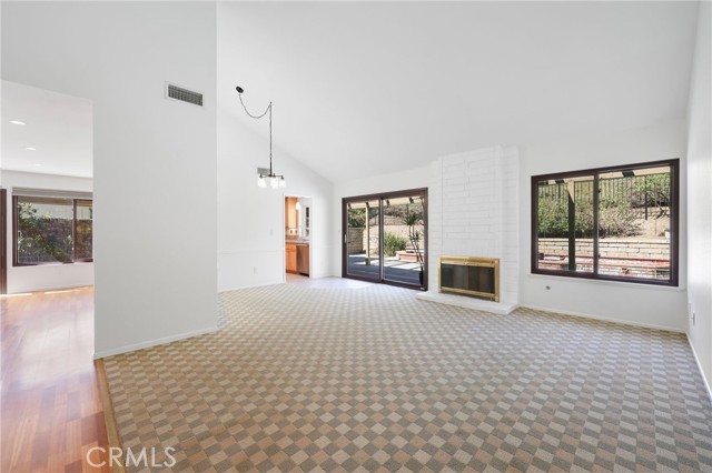 Detail Gallery Image 4 of 18 For 25377 Fortuna, Valencia,  CA 91355 - 3 Beds | 2 Baths