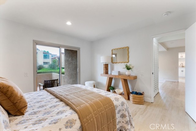 Detail Gallery Image 9 of 29 For 16933 Bluewater, Huntington Beach,  CA 92649 - 1 Beds | 1 Baths