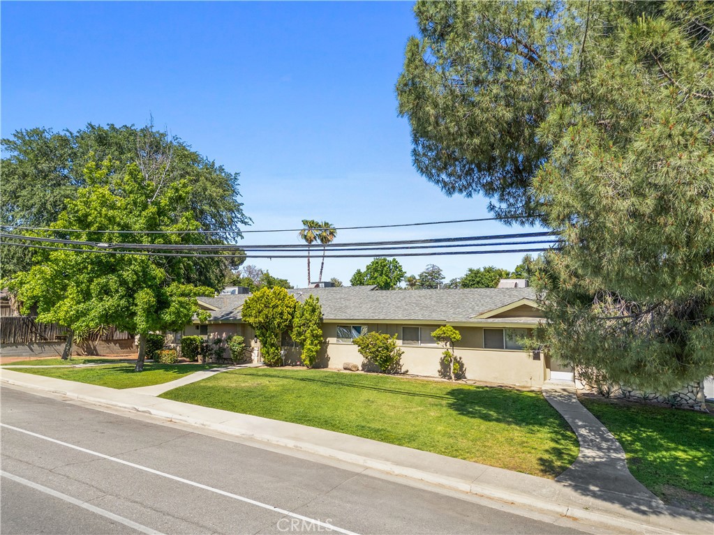 2801 Alta Vista Dr