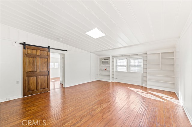 Detail Gallery Image 9 of 20 For 2123 Crescent, Montrose,  CA 91020 - 3 Beds | 2 Baths