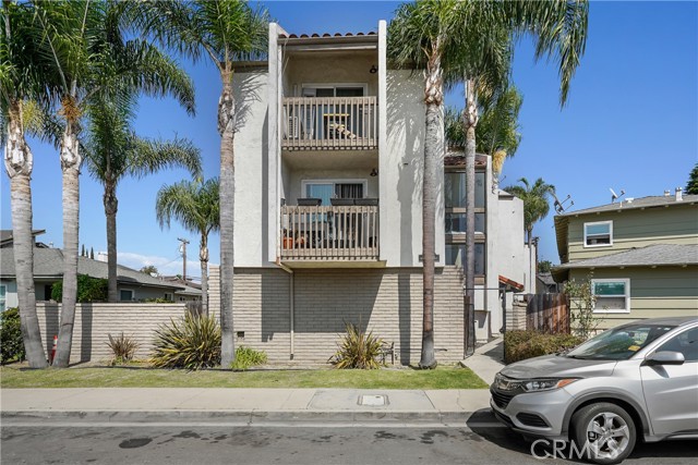 Detail Gallery Image 3 of 29 For 4775 E Pacific Coast #304,  Long Beach,  CA 90804 - 2 Beds | 2 Baths