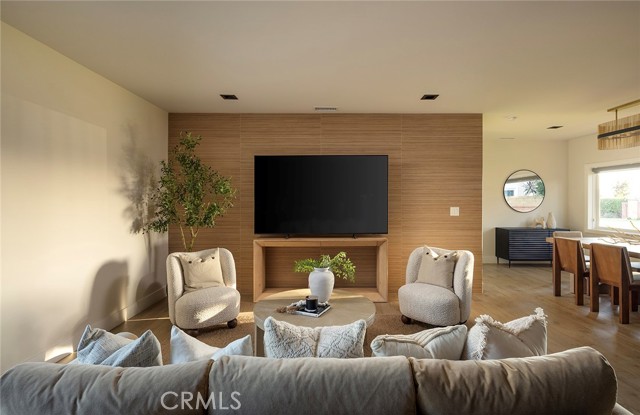 410 N Angelina Drive, Placentia CA: https://media.crmls.org/medias/0a748742-201c-450c-913f-b4f7c357aae9.jpg