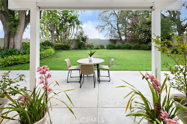Detail Gallery Image 2 of 32 For 29353 Whitley Collins Dr, Rancho Palos Verdes,  CA 90275 - 4 Beds | 2/1 Baths