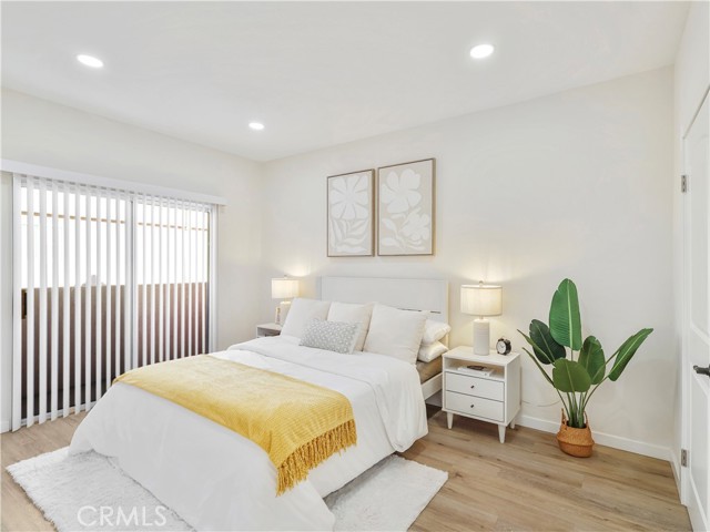 Detail Gallery Image 25 of 45 For 7320 Balboa Bld, Lake Balboa,  CA 91406 - 2 Beds | 2 Baths