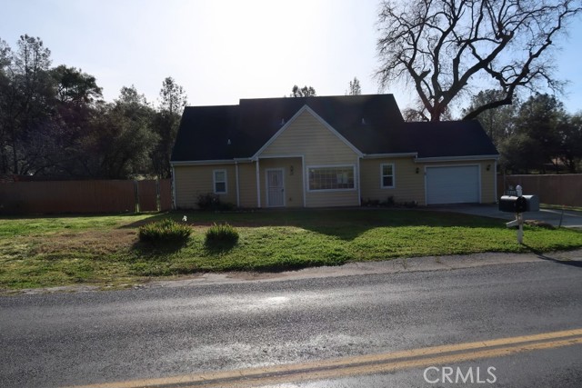 Detail Gallery Image 2 of 32 For 28 Hurleton, Oroville,  CA 95966 - 3 Beds | 3 Baths