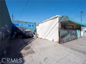 13741 Van Nuys Boulevard photo 2