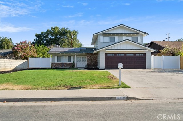 Detail Gallery Image 1 of 30 For 4104 Glenbrook Ave, Bakersfield,  CA 93306 - 3 Beds | 2 Baths