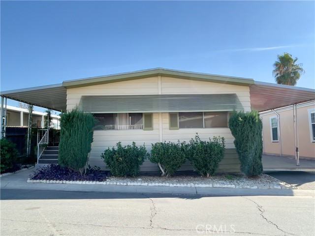 Detail Gallery Image 2 of 25 For 6130 Camino Real #108,  Jurupa Valley,  CA 92509 - 3 Beds | 2 Baths