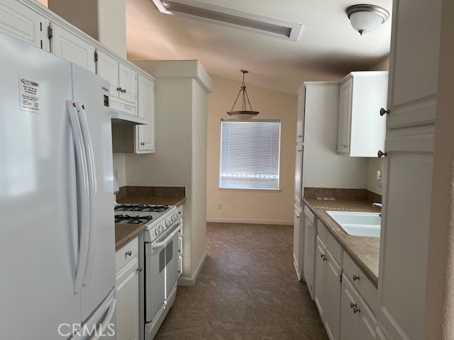 Detail Gallery Image 8 of 16 For 400 Sulphur Bank Dr #23,  Clearlake Oaks,  CA 95423 - 3 Beds | 2 Baths