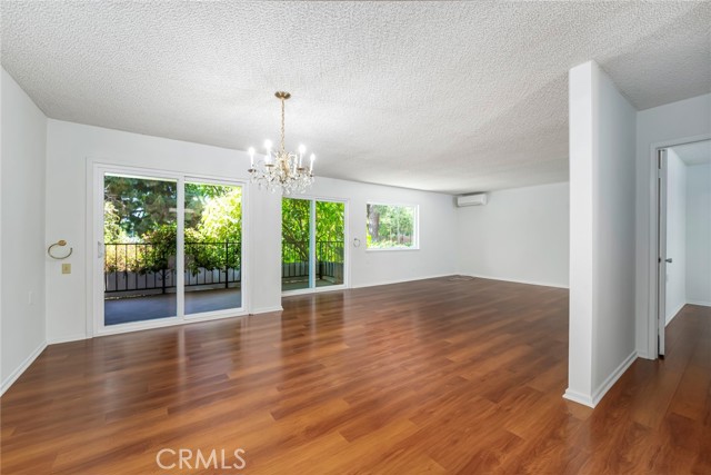 Front Image Thumbnail for CROC26067320