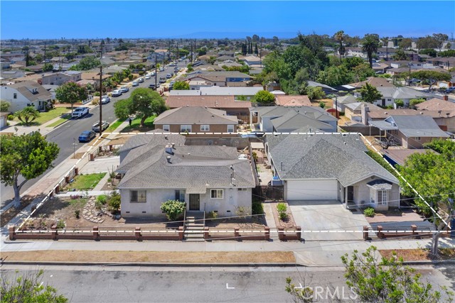 11905 Freeman, Hawthorne CA: https://media.crmls.org/medias/0a79ddef-f957-4356-837d-487a98f1cf3d.jpg