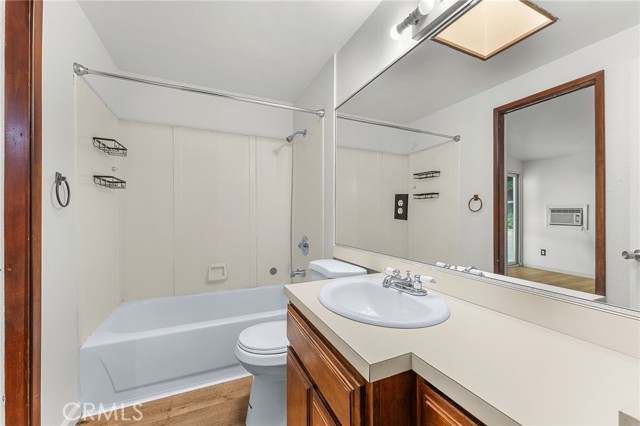 1204 San Jacinto, Redlands CA: https://media.crmls.org/medias/0a79e6d2-5847-4442-8e9d-56fa102e98d8.jpg