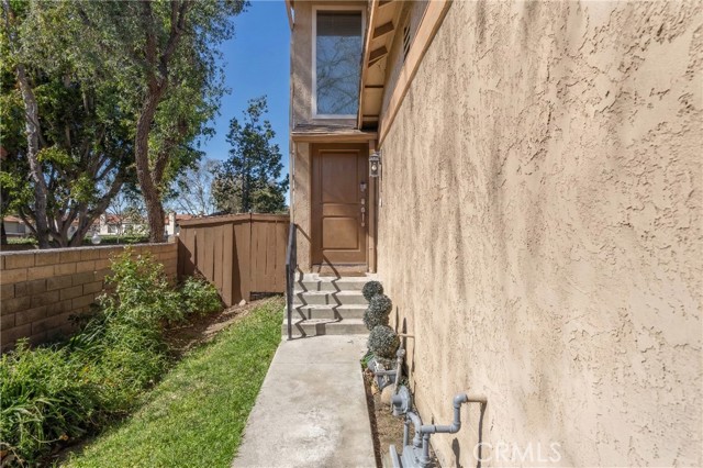 Detail Gallery Image 2 of 26 For 1112 S Cypress, Ontario,  CA 91762 - 2 Beds | 2/1 Baths