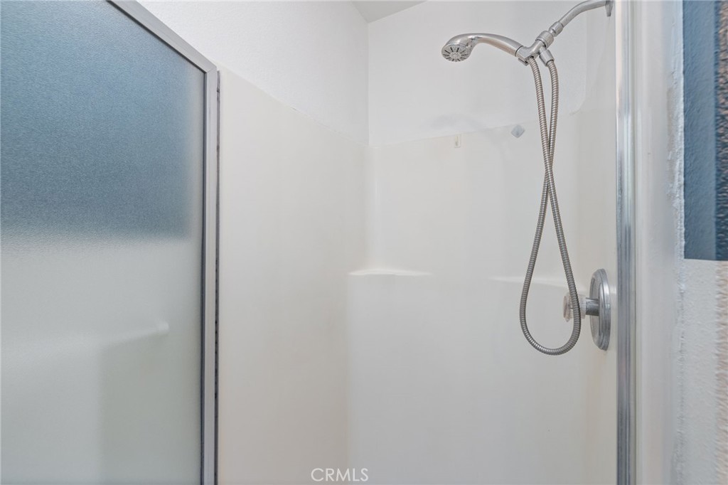 https://media.crmls.org/medias/0a7a5730-fa4a-4bc2-9ed4-fd33463fd41c.jpg?preset=X-Large