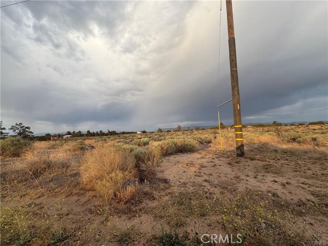44 Christina Road, Hesperia CA: https://media.crmls.org/medias/0a7a5adb-e823-4237-bd37-87421d1f0170.jpg