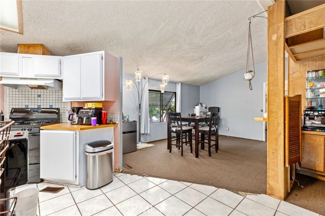 Detail Gallery Image 10 of 43 For 307 S Smith Ave #34,  Corona,  CA 92882 - 4 Beds | 2 Baths