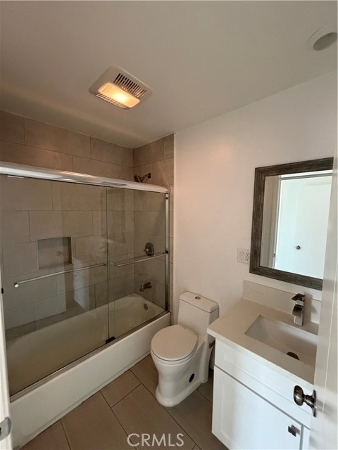 Detail Gallery Image 26 of 32 For 1130 Browning, Los Angeles,  CA 90037 - 3 Beds | 3/1 Baths