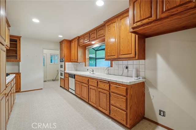 Detail Gallery Image 9 of 42 For 494 Paulette Pl, La Canada Flintridge,  CA 91011 - 3 Beds | 2/1 Baths