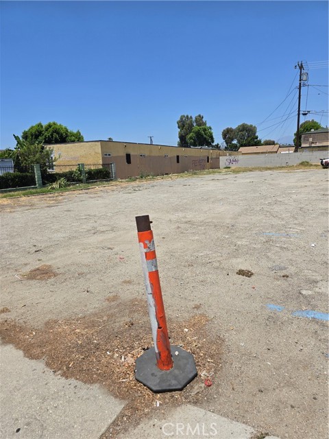 Image 20 of 47 For 855 Holt Avenue