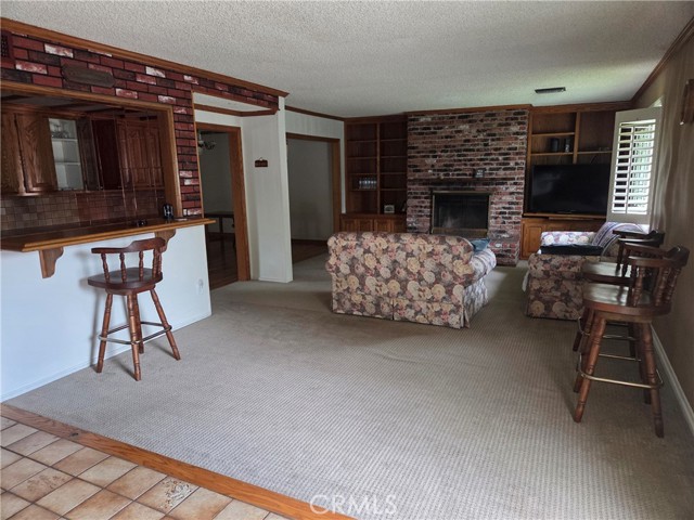20450 Bassett Street, Winnetka CA: https://media.crmls.org/medias/0a7caeeb-5361-4ae3-bc21-190c7b601170.jpg