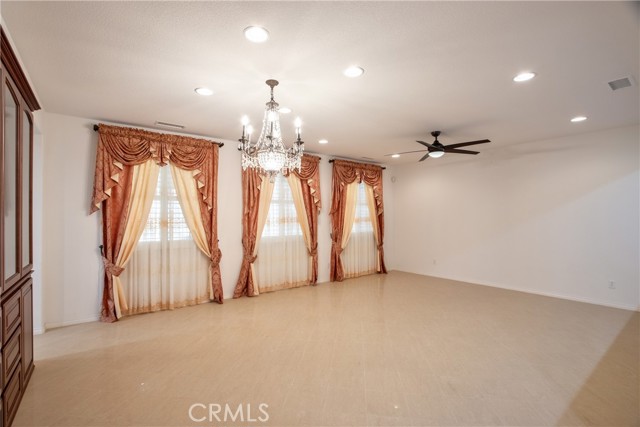 Detail Gallery Image 11 of 75 For 28479 Nautical Point, Menifee,  CA 92585 - 4 Beds | 2/1 Baths