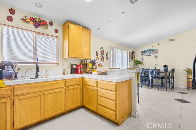 Detail Gallery Image 8 of 32 For 10348 Mendicino Rd, Adelanto,  CA 92301 - 3 Beds | 2 Baths