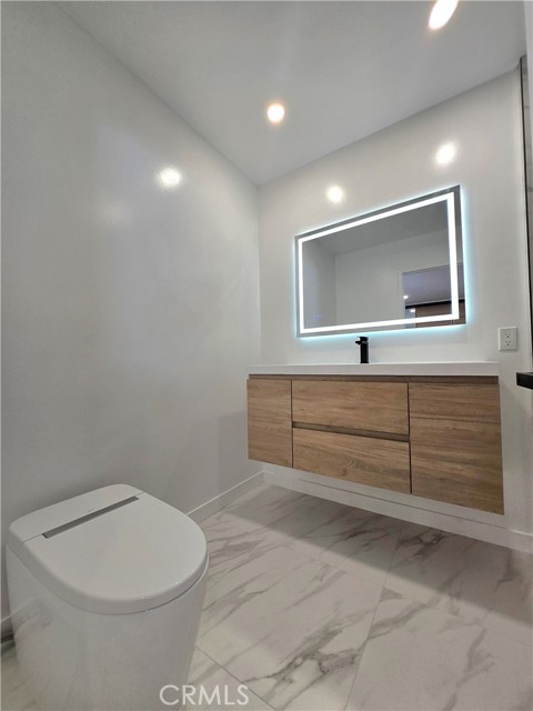 Detail Gallery Image 19 of 26 For 1113 Mohawk, Topanga,  CA 90290 - 3 Beds | 3 Baths