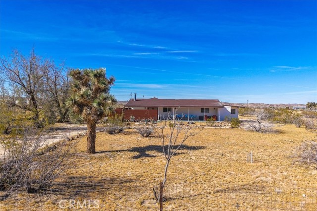 Detail Gallery Image 2 of 48 For 63434 Two Mile, Joshua Tree,  CA 92252 - 3 Beds | 2 Baths
