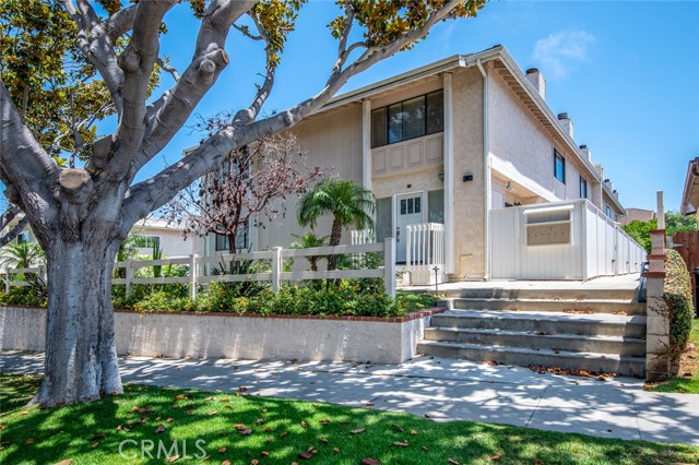 108 Irena Avenue, Redondo Beach, California 90277, 2 Bedrooms Bedrooms, ,1 BathroomBathrooms,Residential,Sold,Irena,SB21158084