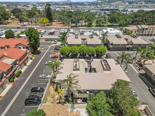 788 Gianni Dr., Corona CA: https://media.crmls.org/medias/0a813e58-c16d-4b7a-b4f3-b86668606d82.jpg