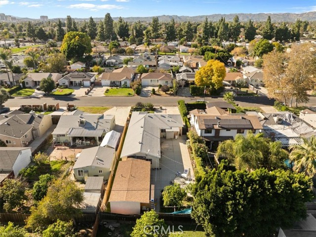 Detail Gallery Image 34 of 37 For 6902 Quakertown Ave, Winnetka,  CA 91306 - 5 Beds | 3 Baths