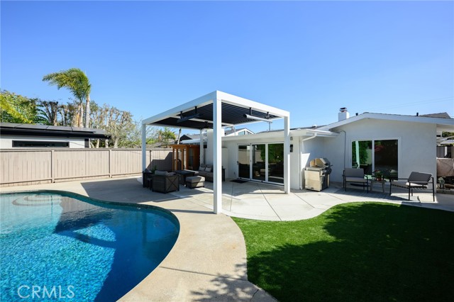270 Cecil Place, Costa Mesa CA: https://media.crmls.org/medias/0a82ade3-f4b8-433b-b845-04dbdc433cfd.jpg