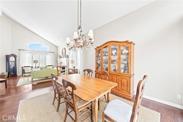 22432 Rosebriar, Mission Viejo CA: https://media.crmls.org/medias/0a85c120-3d7b-4e1a-ac76-93223a9be5aa.jpg