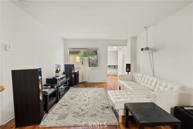 14560 Clark Street, 107 photo 3