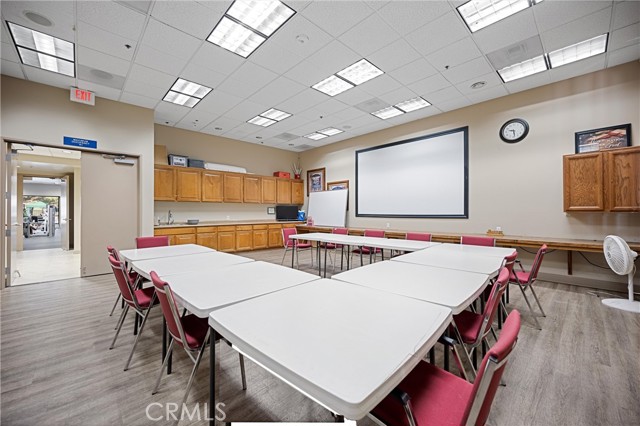 28216 Meadowsweet Drive, Menifee CA: https://media.crmls.org/medias/0a8723ea-33d5-47f5-9ae0-74772617aad8.jpg
