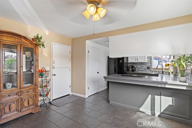 Detail Gallery Image 7 of 18 For 1960 Solana Ct, Grover Beach,  CA 93433 - 3 Beds | 2 Baths