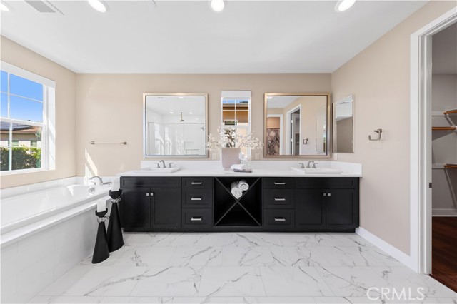 Detail Gallery Image 27 of 60 For 91 Pelican, Irvine,  CA 92618 - 4 Beds | 4/1 Baths