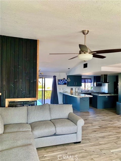 Image 12 of 31 For 14380 Moonridge Drive