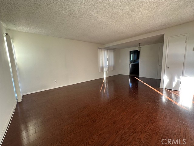 Detail Gallery Image 4 of 12 For 1628 South Huntington Dr. #10,  South Pasadena,  CA 91030 - 2 Beds | 2 Baths