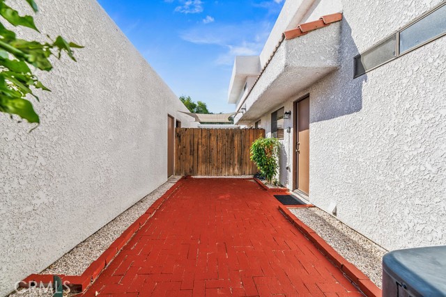 Image 8 of 26 For 34414 Laura Way