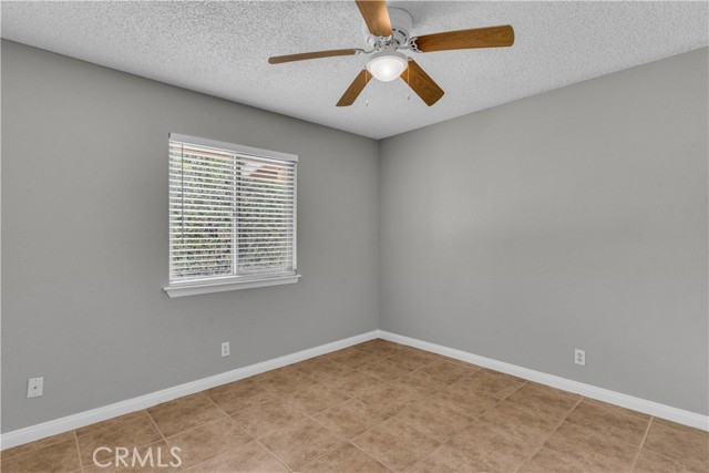 Detail Gallery Image 14 of 25 For 19158 Live Oak St, Hesperia,  CA 92345 - 3 Beds | 2 Baths