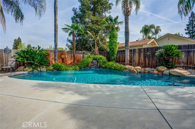 Detail Gallery Image 31 of 55 For 9110 Oak Hills Ave, Bakersfield,  CA 93312 - 4 Beds | 2 Baths