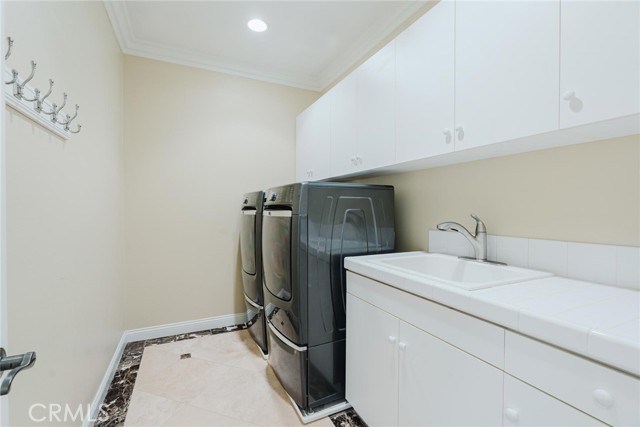 Detail Gallery Image 41 of 74 For 26858 Pine Hollow Ct, Valencia,  CA 91381 - 5 Beds | 4 Baths