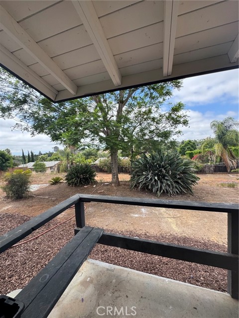 Detail Gallery Image 13 of 13 For 1624 York Dr, Vista,  CA 92084 - 3 Beds | 2 Baths